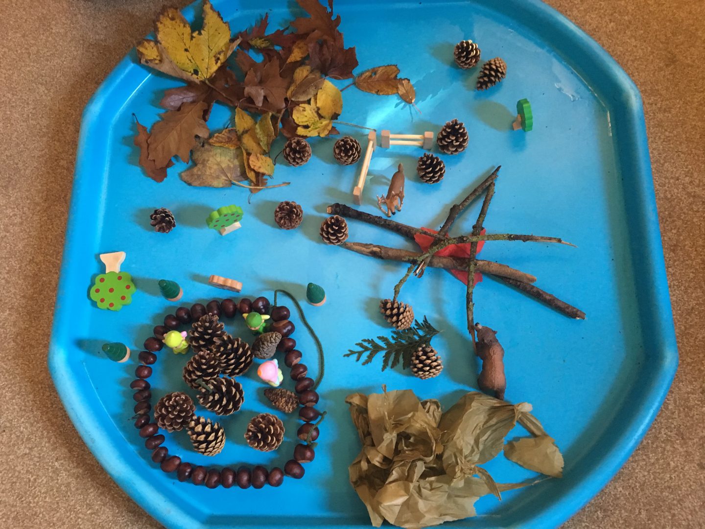 autumnal tuff tray 