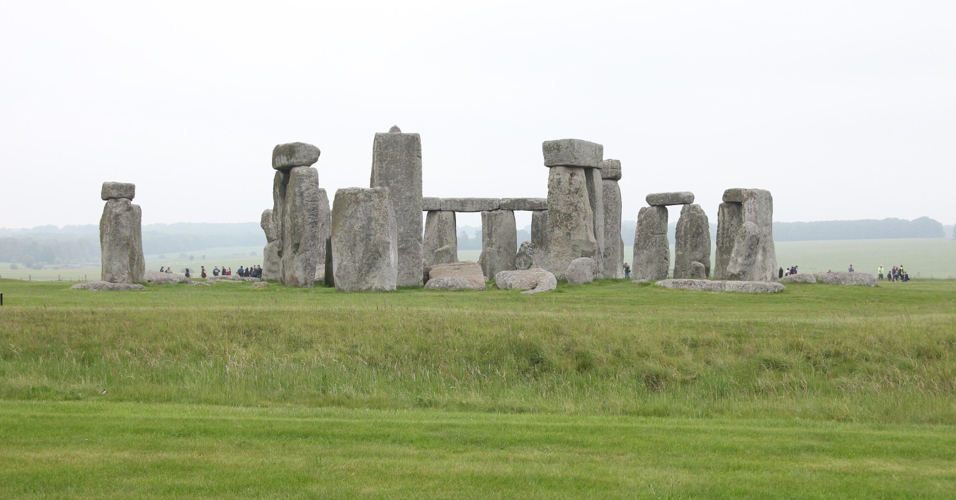 a picture of Stonehenge in the distance