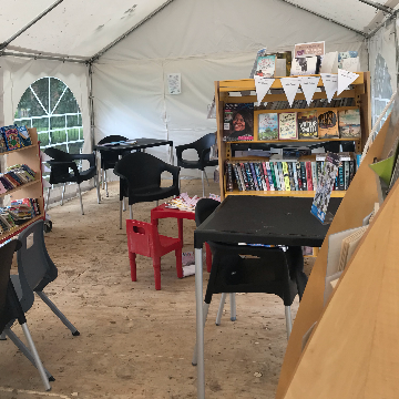 A mobile library in Homestead Park 