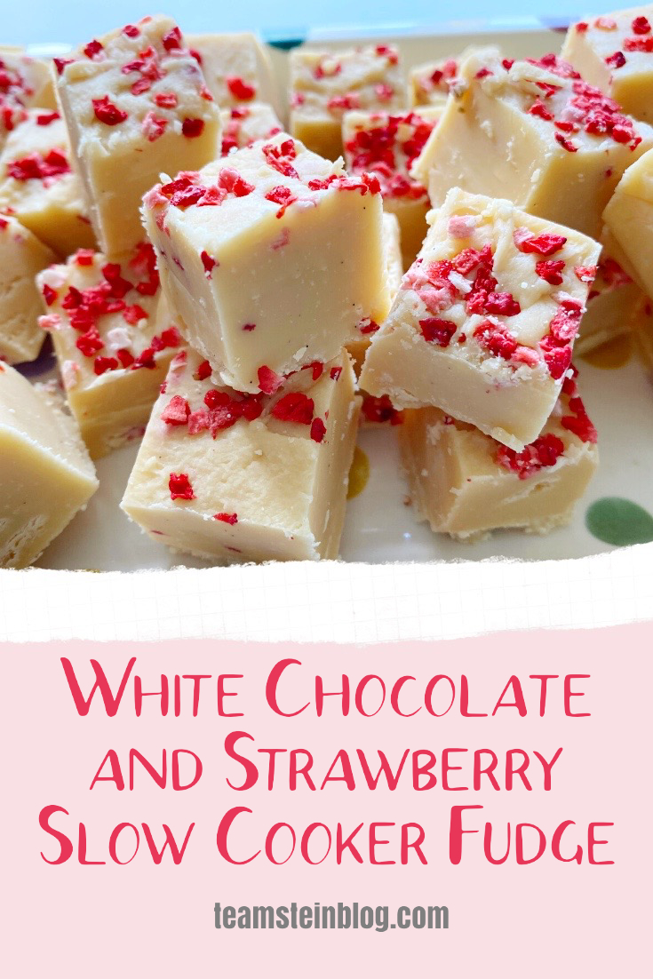 Slow cooker  fudge recipe of white chocolate and strawberries