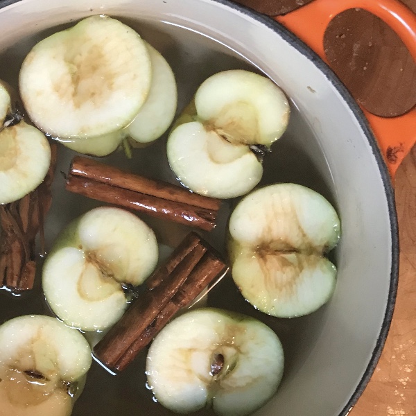A saucepan of apples warming for Autumn scents